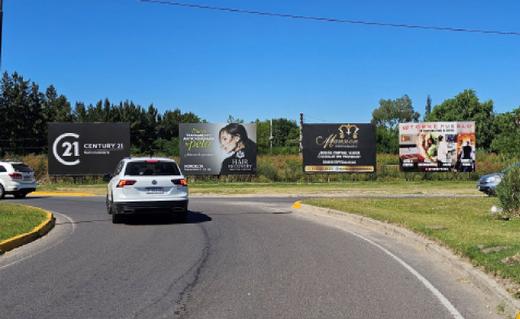 Cartel en Villanueva