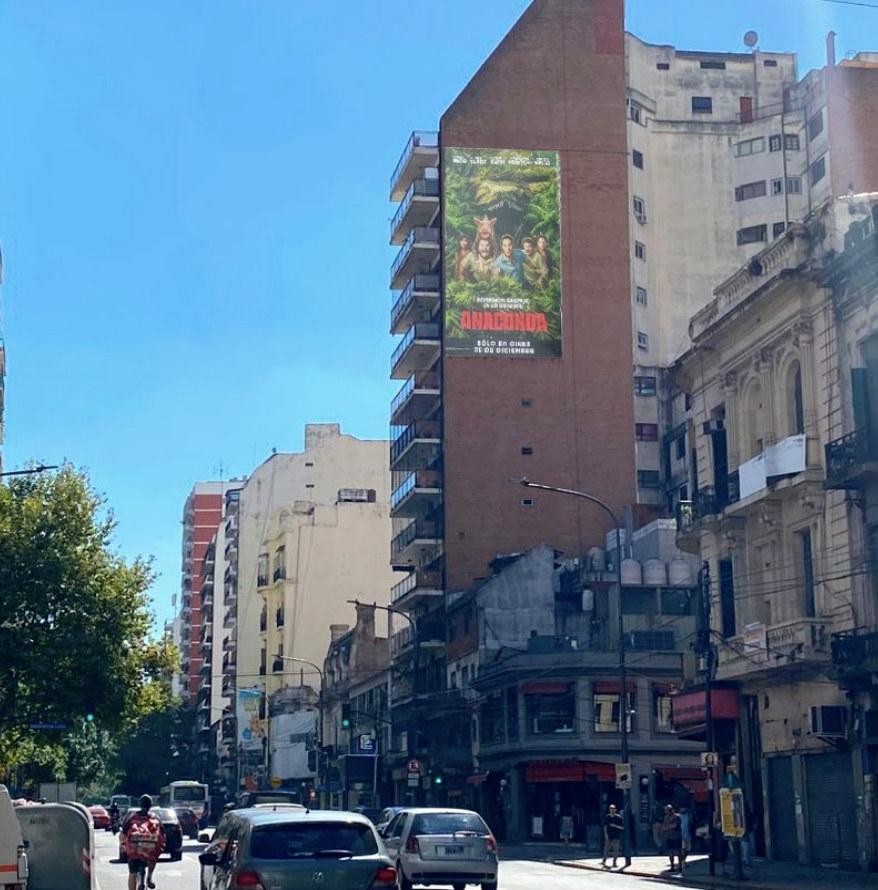 Medianera en Almagro - Av. Rivadavia y Virrey Liniers