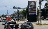 Pantalla LED en Av. Benavidez (Ruta 27) esquina Aristóbulo del Valle
