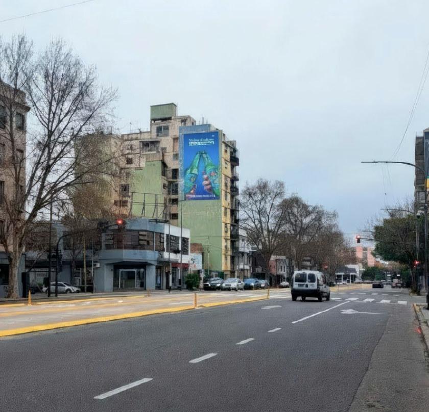 Medianera en Paternal - Av. Juan B. Justo y Caracas
