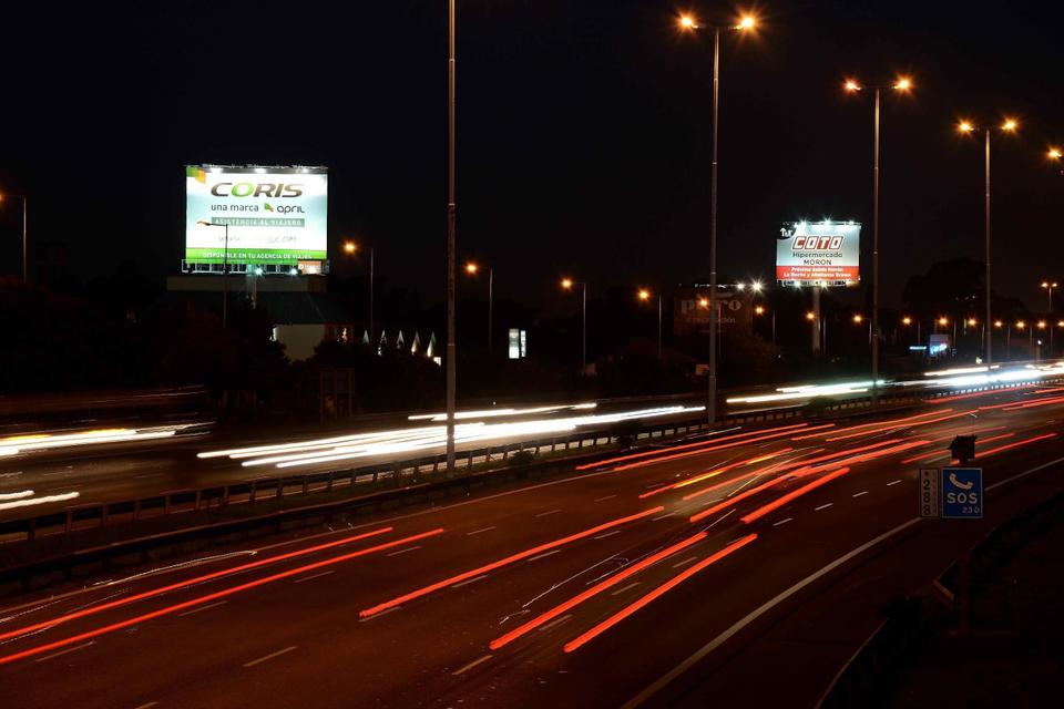 Gran Formato en Hurlingham - Acceso Oeste Km 23 (cara B)