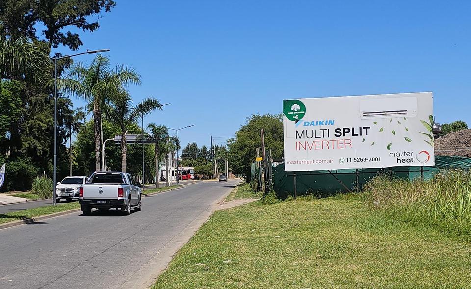 Gran Formato en Villanueva - Av. Dean Funes a 100 mts de Av. Benavidez